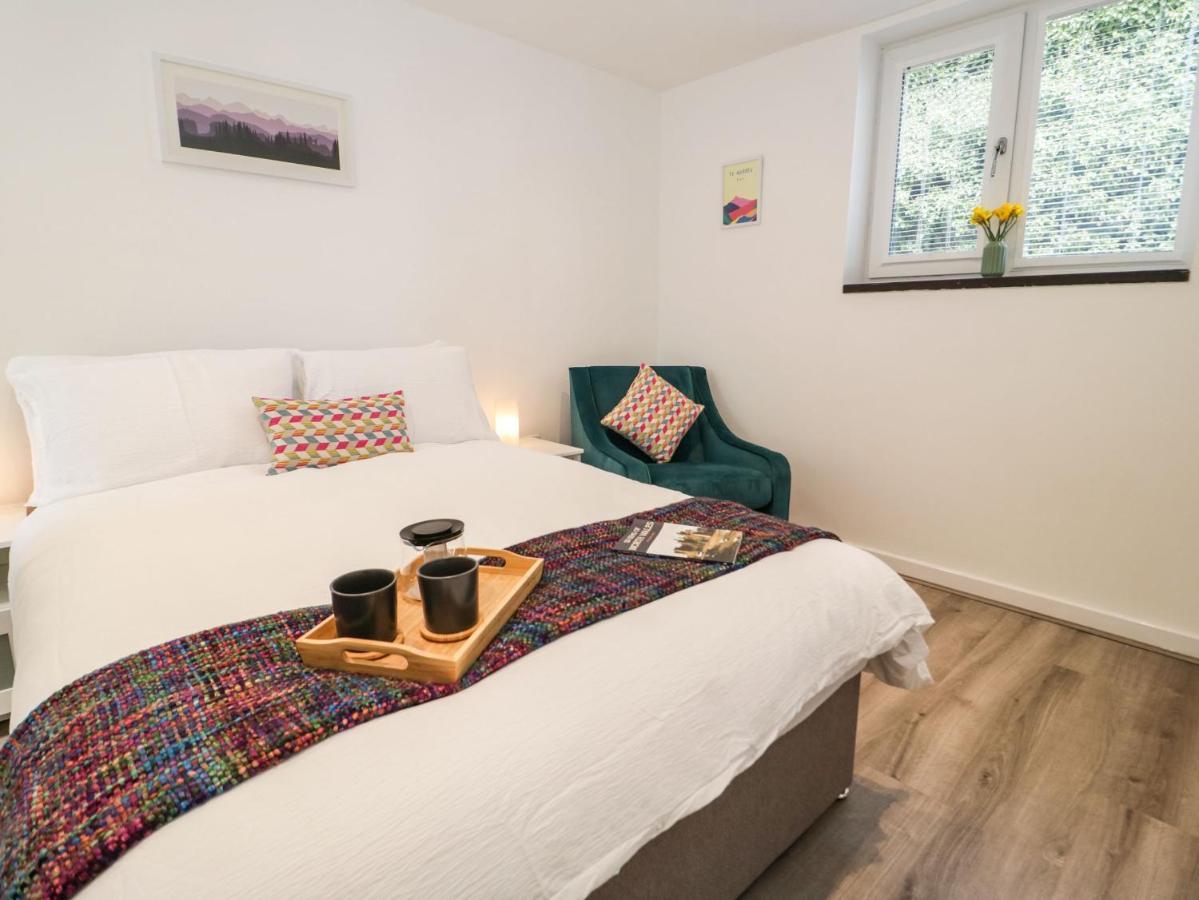 Ty Capel Bach Villa Bangor  Bagian luar foto